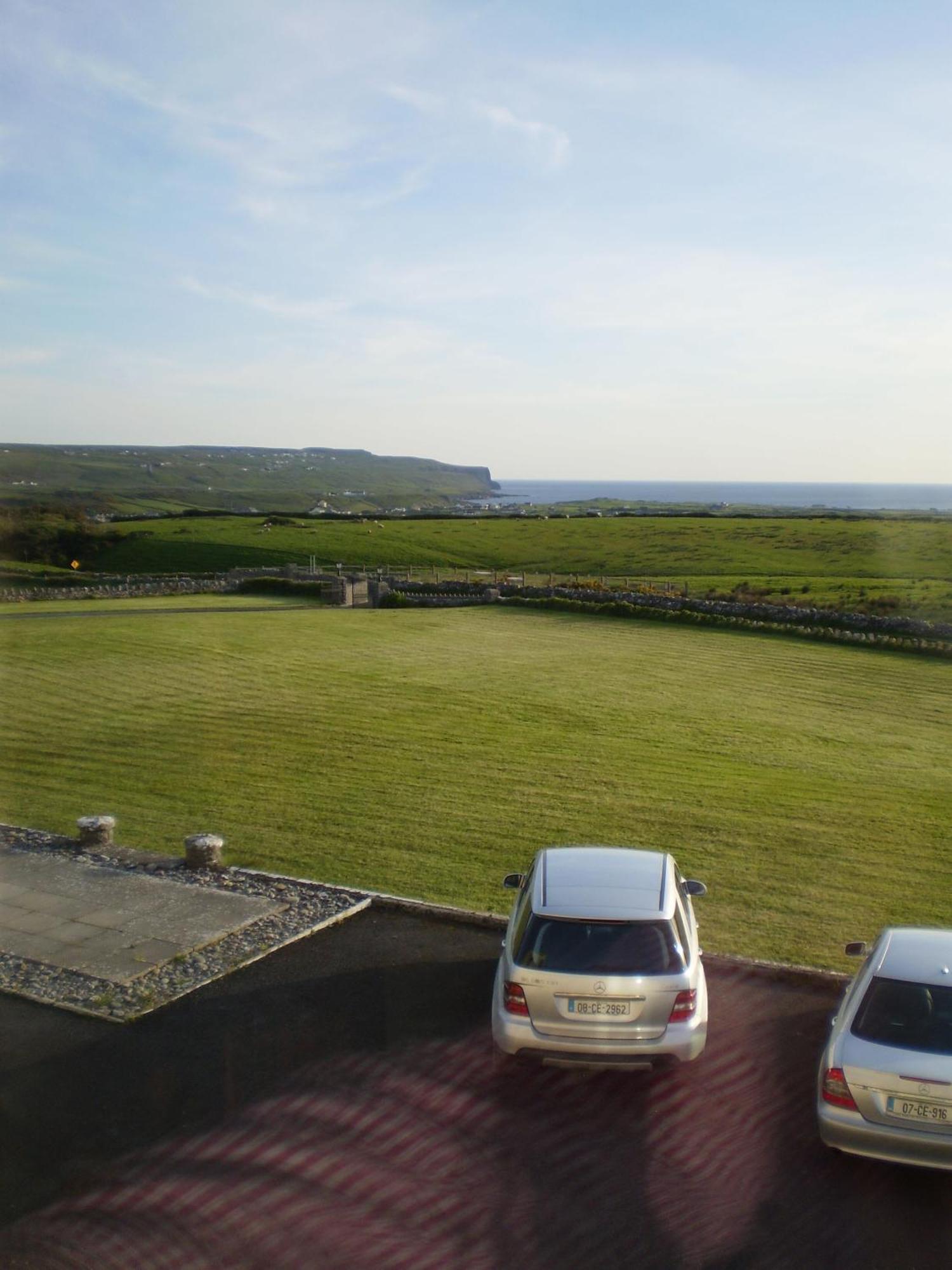 Aran View Country House And Lodge Дулин Экстерьер фото